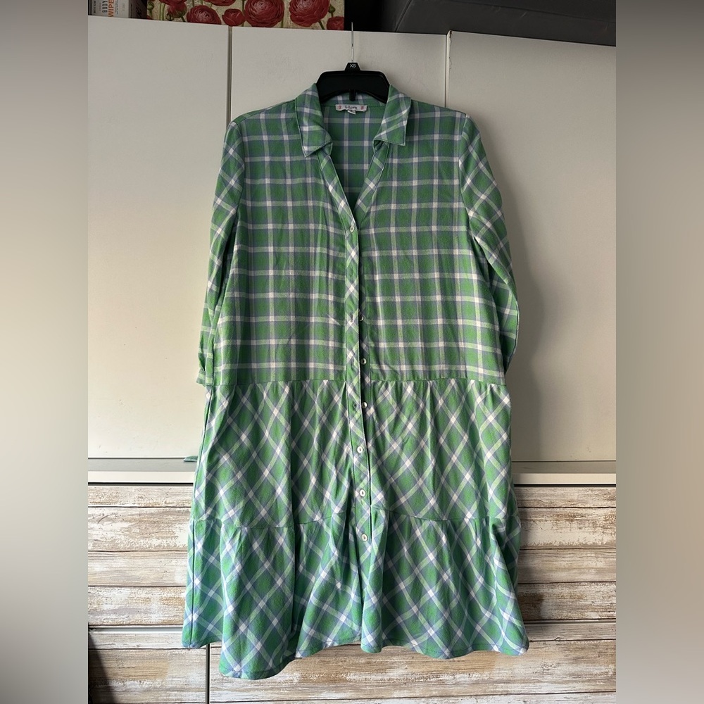 💚 L Love Green Plaid Button Front Tiered Shirt Dress Size S